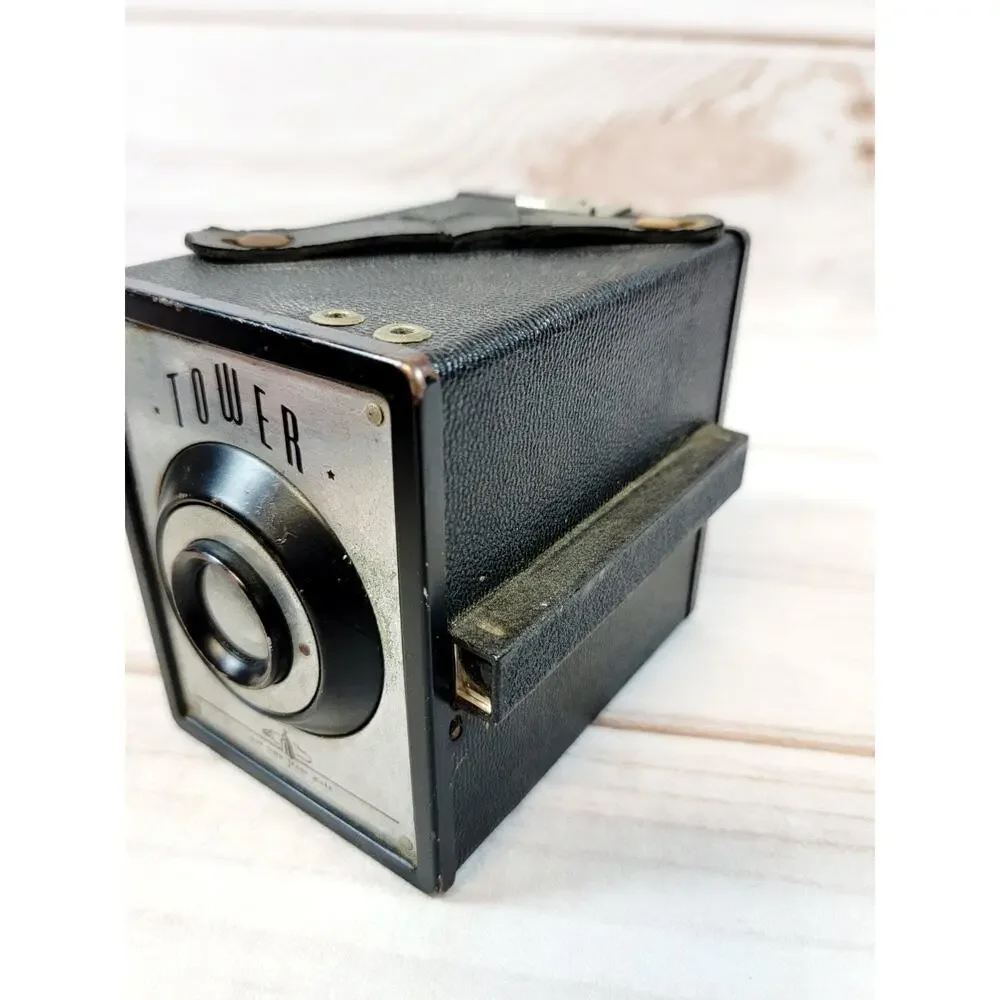 Vintage 1950s Tower 120 B2 Film Camera Flash Kit W/ Bulbs